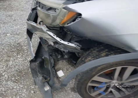 2017 Honda Pilot Touring z USA, uszkodzony, nr VIN 5FNYF5H90HB030940